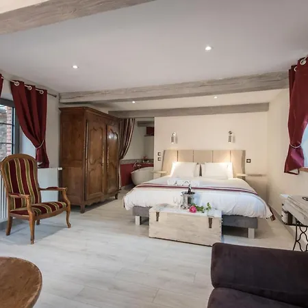 Des Colombes D'hotes & Oms