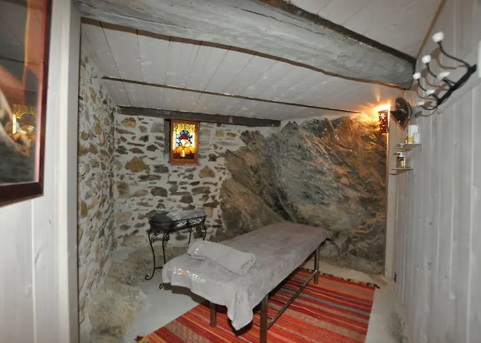 Des Colombes D'hotes & Konukevi 4*