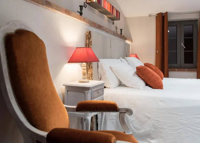 Des Colombes D'hotes & Konukevi 4*